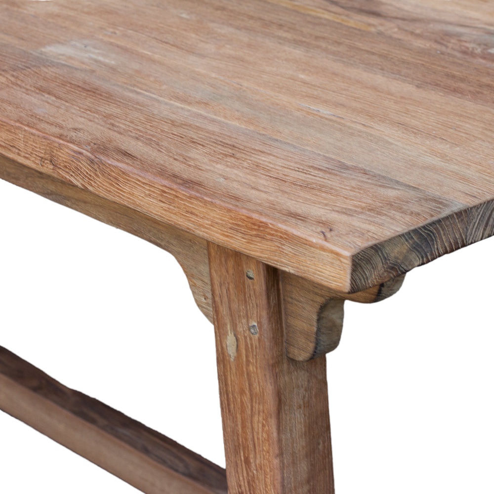 Dining Table Manu