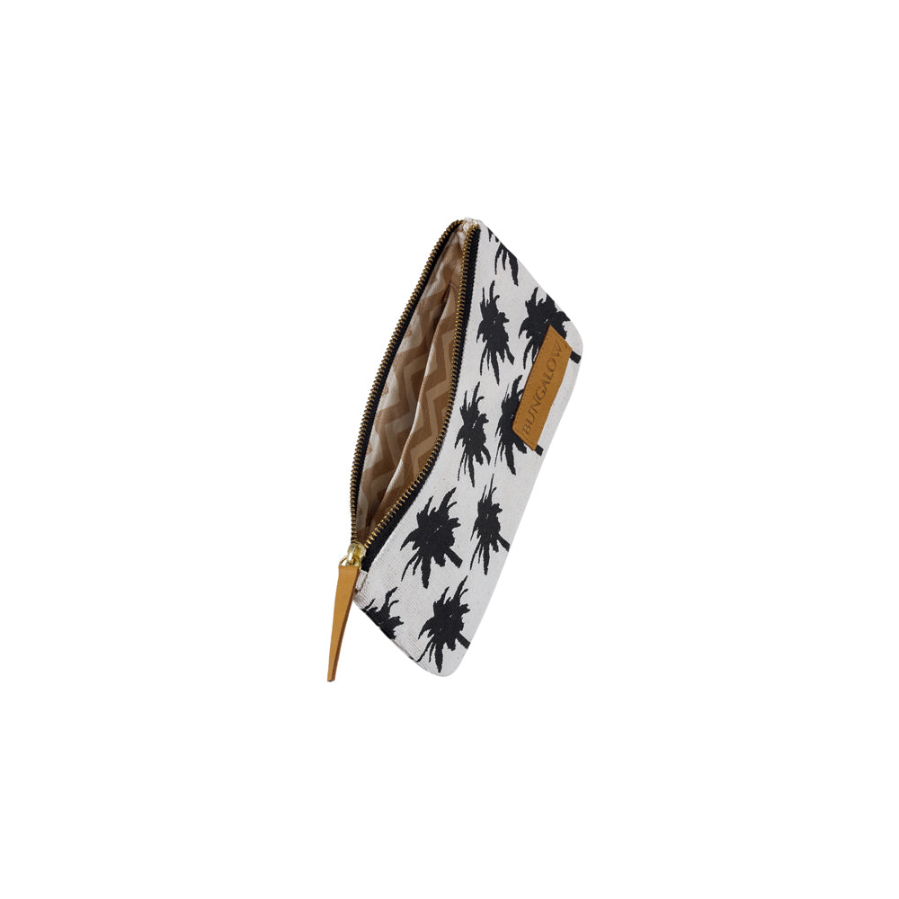 Clutch Canvas